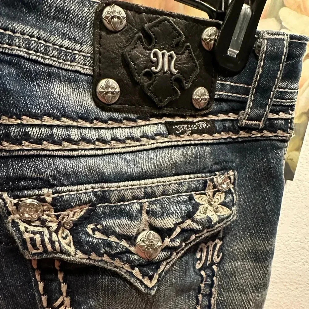 Miss Me distressed cropped jeans size 27 - Picture 5 of 8